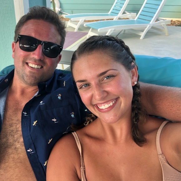 Meet your Posher, Amanda - Picture 1 of 3